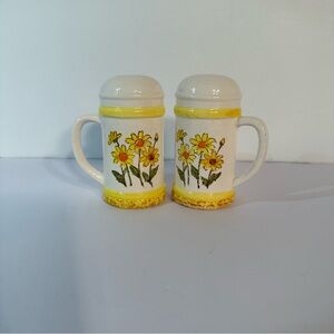 Vintage Sears Roebock & Co Japan Salt & Pepper Shaker 1976/1978?? 4.5” Floral